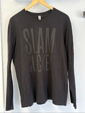 Travel Lingo “Slam Clicker” Long Sleeve Shirt